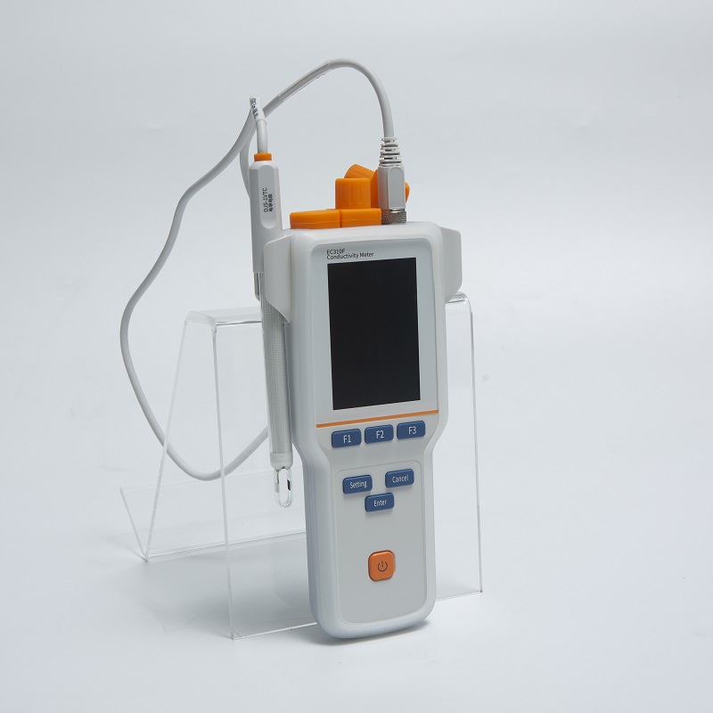 EC310F Conductivity Meter